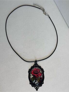 🌹 Gothic Stained-Glass Style Rose Pendant Cord Necklace